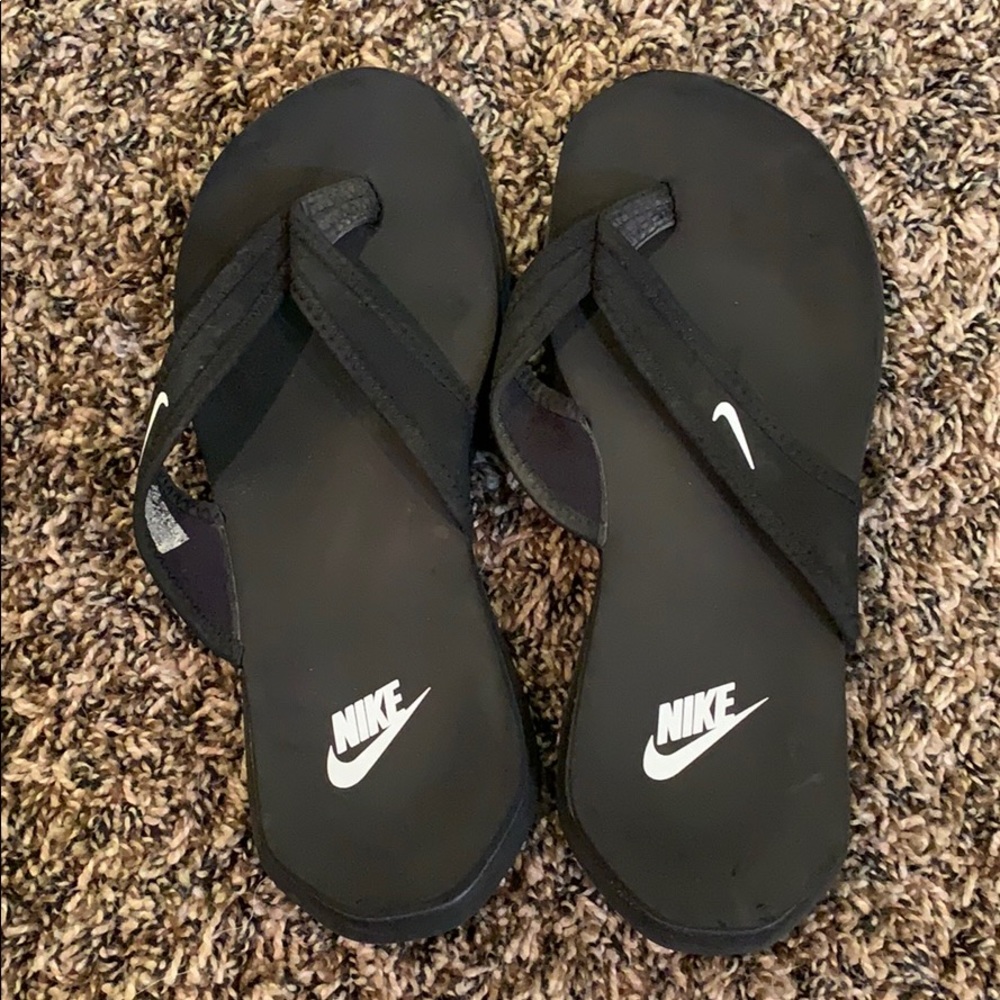 Mike sandals